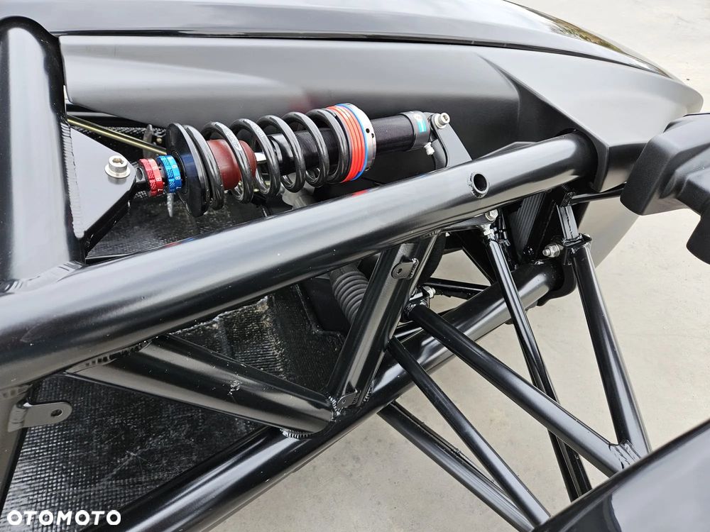 Ariel Atom - 4