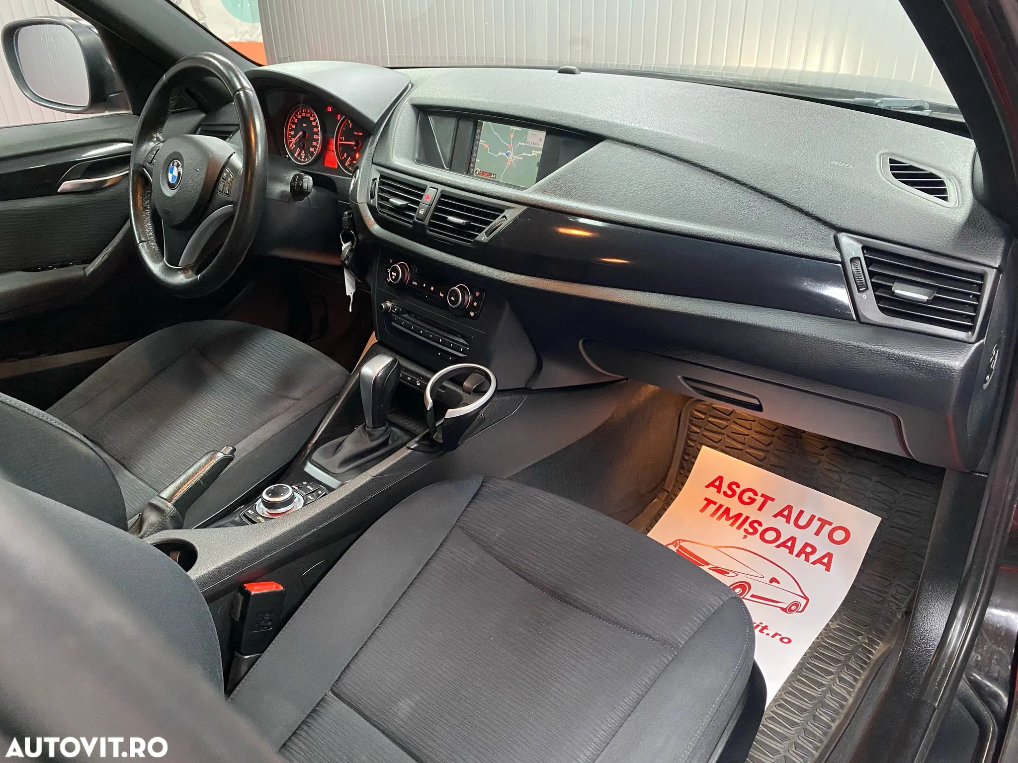 BMW X1 - 10