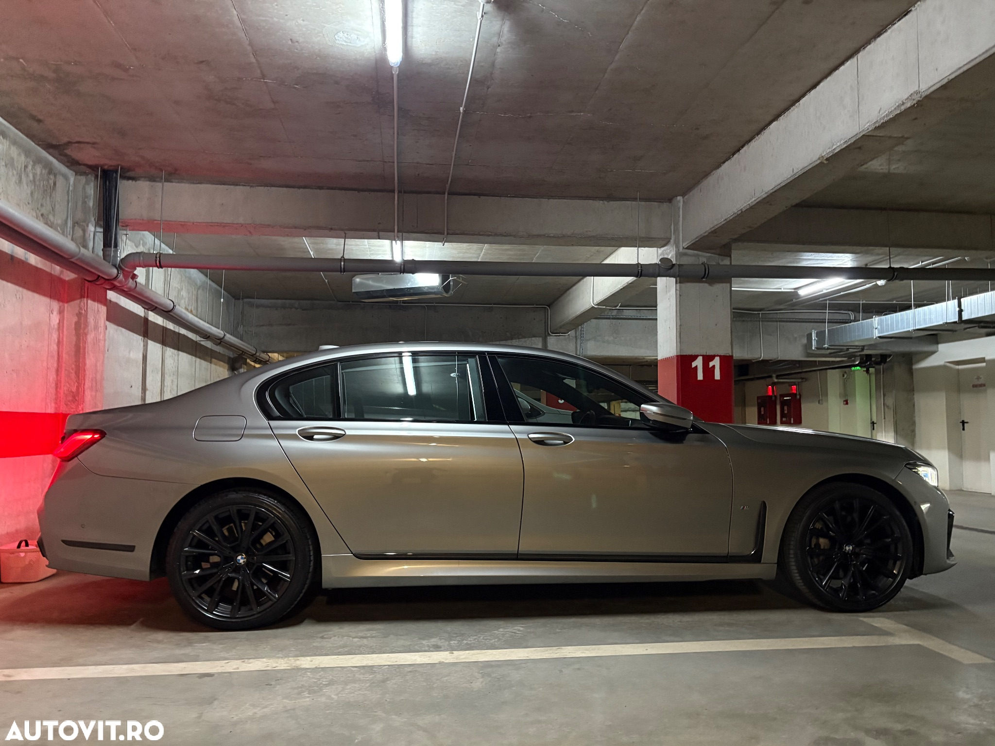 BMW Seria 7 730Ld xDrive - 12
