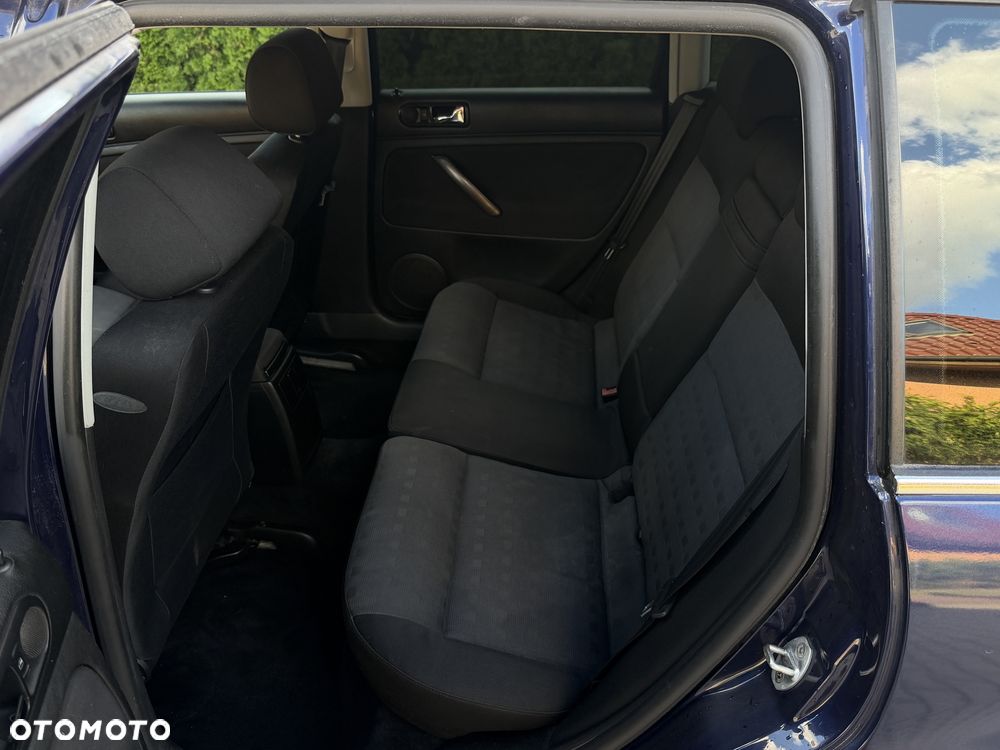 Volkswagen Passat - 7