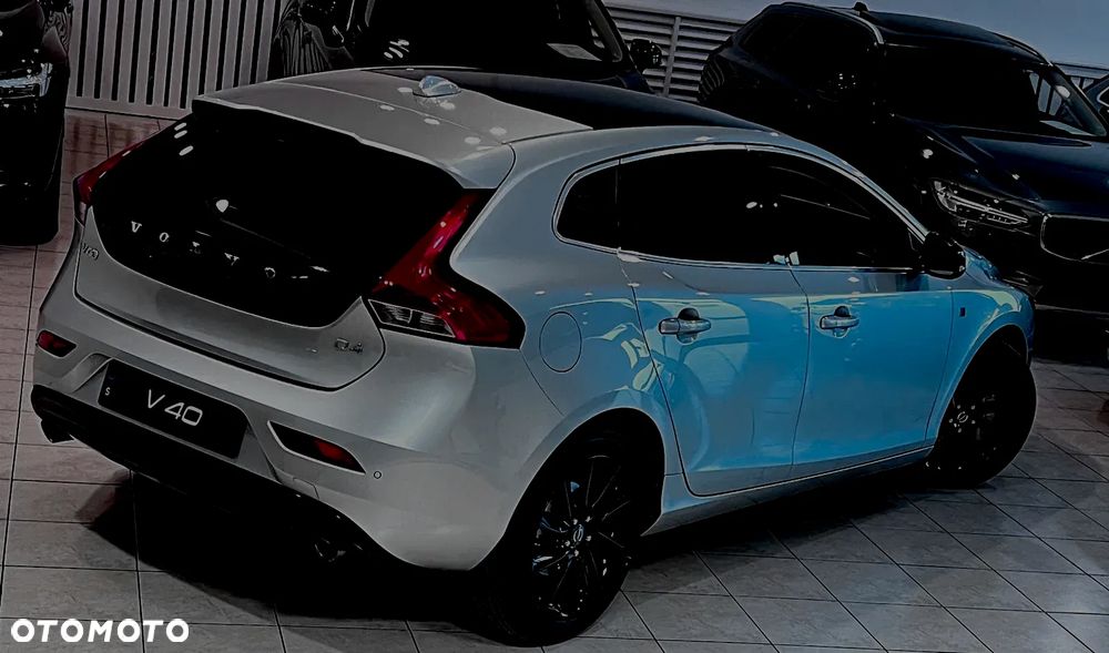 Volvo V40 - 10