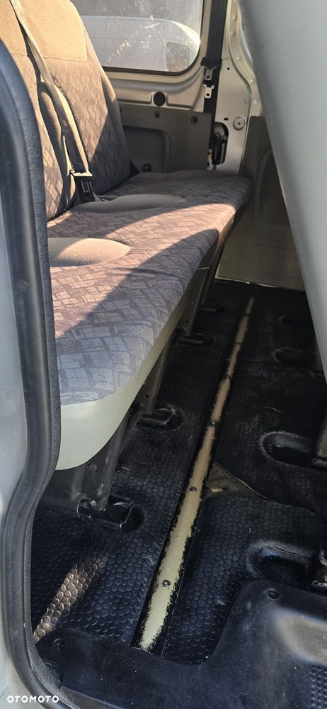 Opel Vivaro - 13
