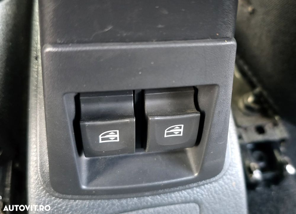 Dacia Sandero TCe 90 Celebration - 10