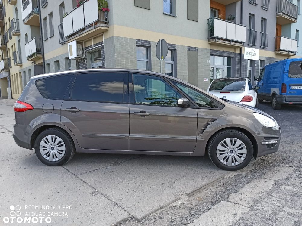 Ford S-Max - 8