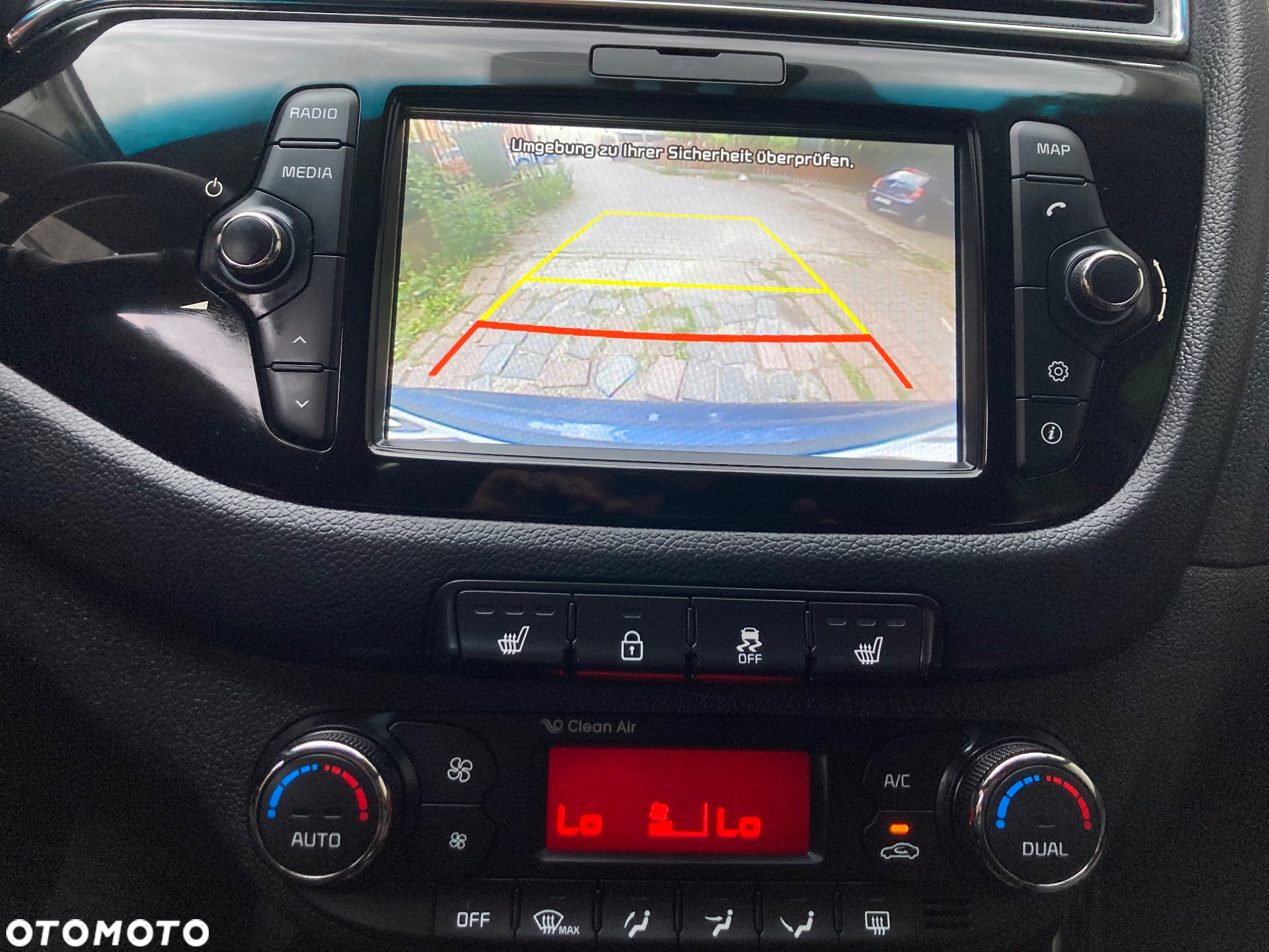 Kia Ceed - 12