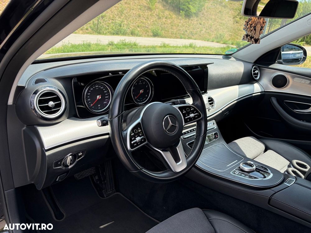 Mercedes-Benz E 300 Aut. - 21