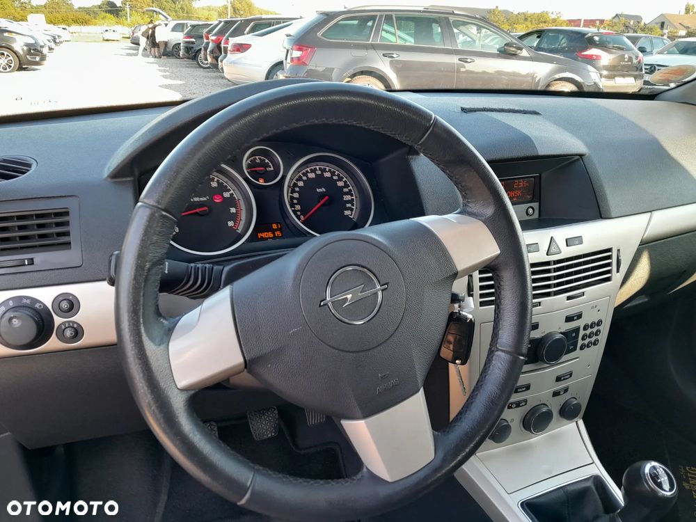 Opel Astra - 16