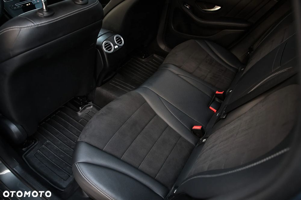 Mercedes-Benz GLC 300 4-Matic - 13