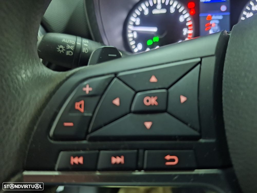 Nissan Juke 1.0 DIG-T N-Connecta NAV. DCT - 2