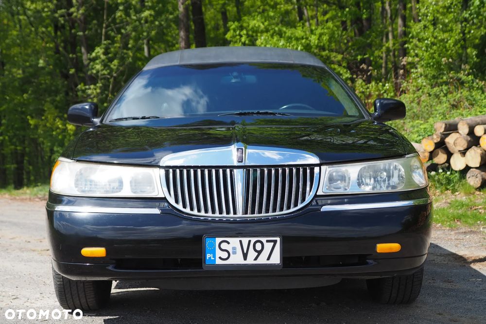 Ford Lincoln Town Car Karawan pogrzebowy na podbudowie Lincoln Town Car FV23% Split Payment  Lincoln Town Car Karawan - 6