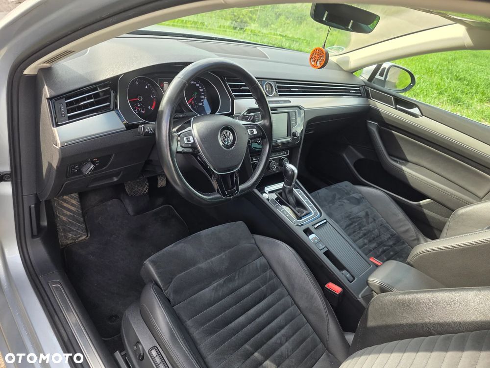 Volkswagen Passat 2.0 TDI BMT Highline DSG - 12