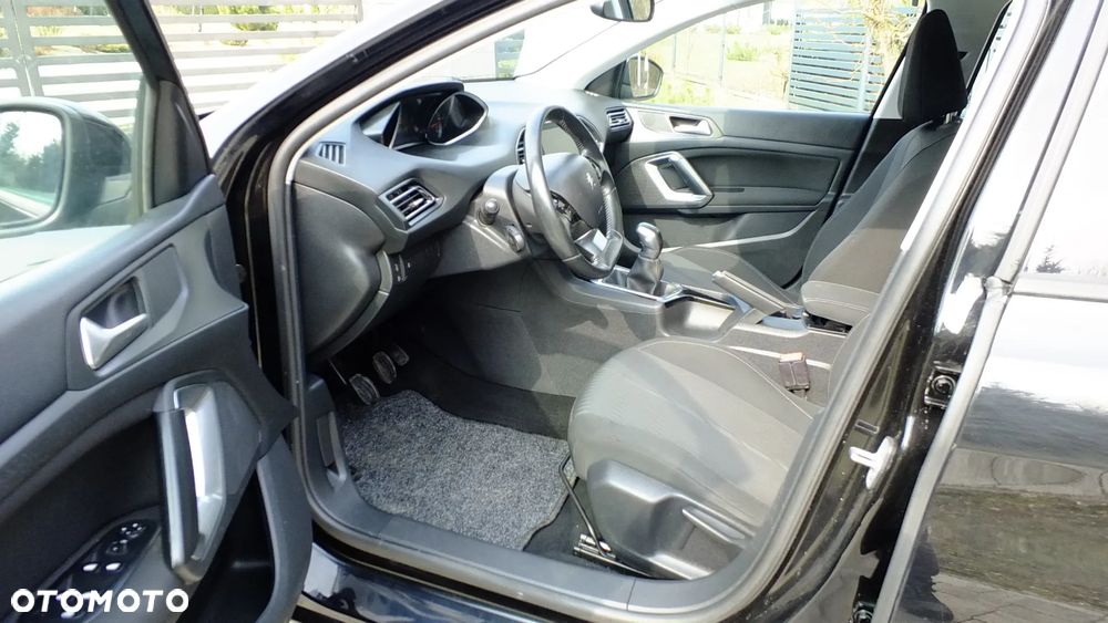 Peugeot 308 1.6 HDi Active - 8