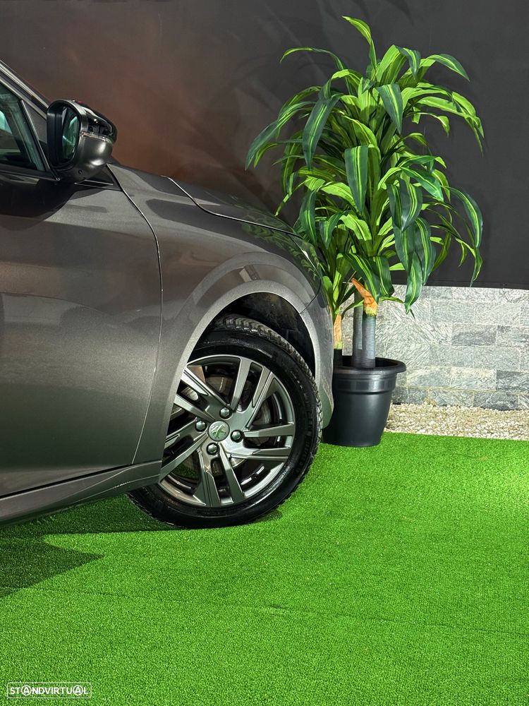 Peugeot 208 PureTech 100 Active Pack - 3