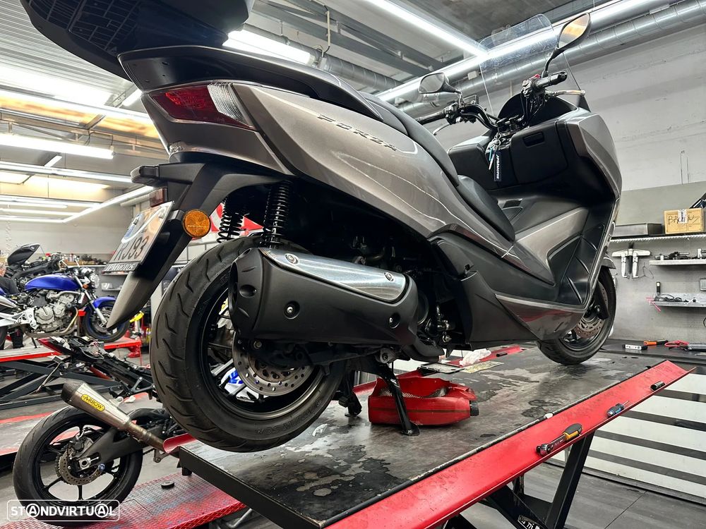Honda Forza - 2
