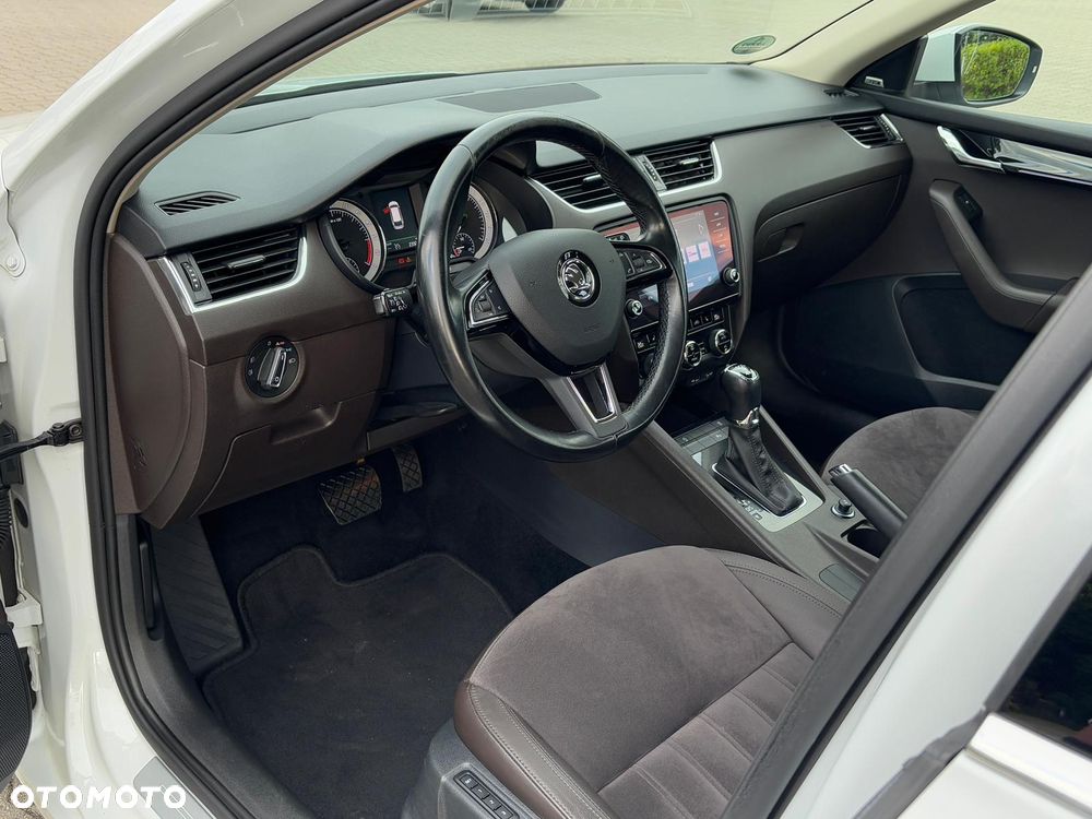Skoda Octavia 2.0 TDI 4x4 L&K DSG - 16