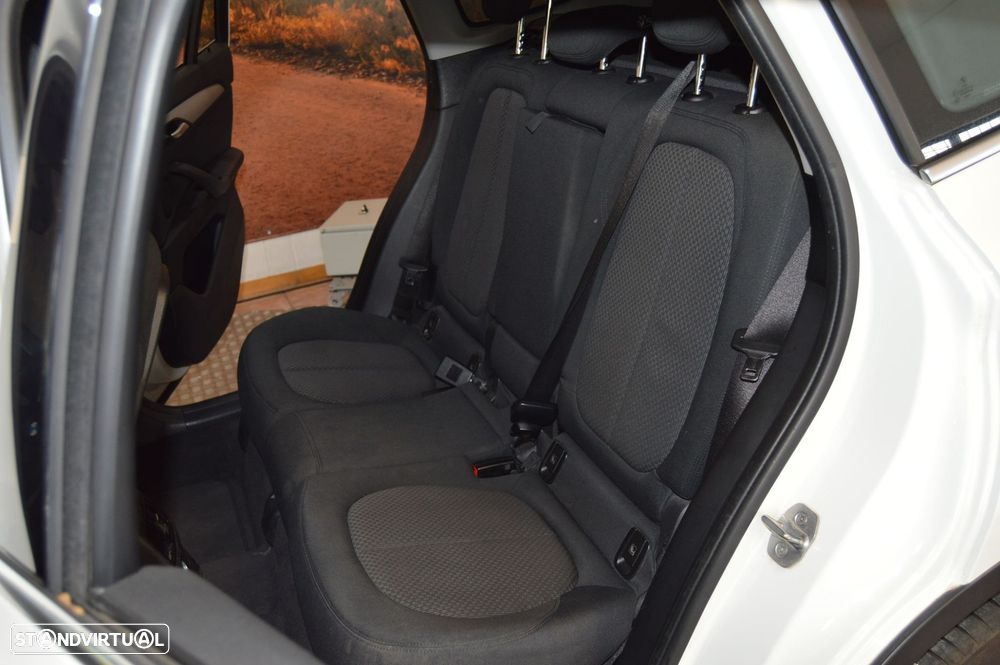 BMW X1 18 d sDrive Auto - 18