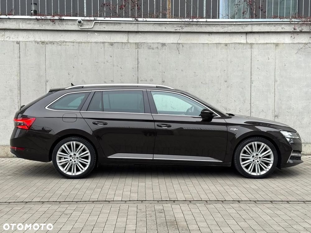 Skoda Superb 2.0 TDI 4x4 L&K DSG - 6