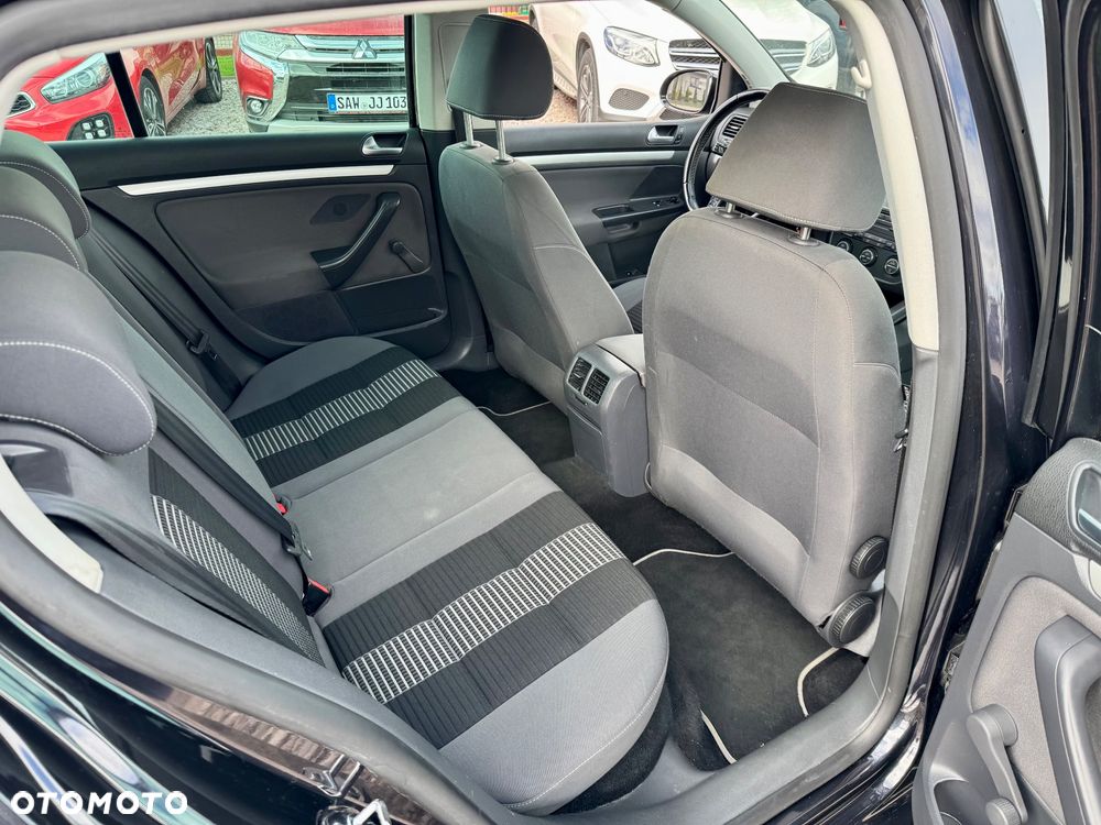 Volkswagen Golf 1.6 United - 26