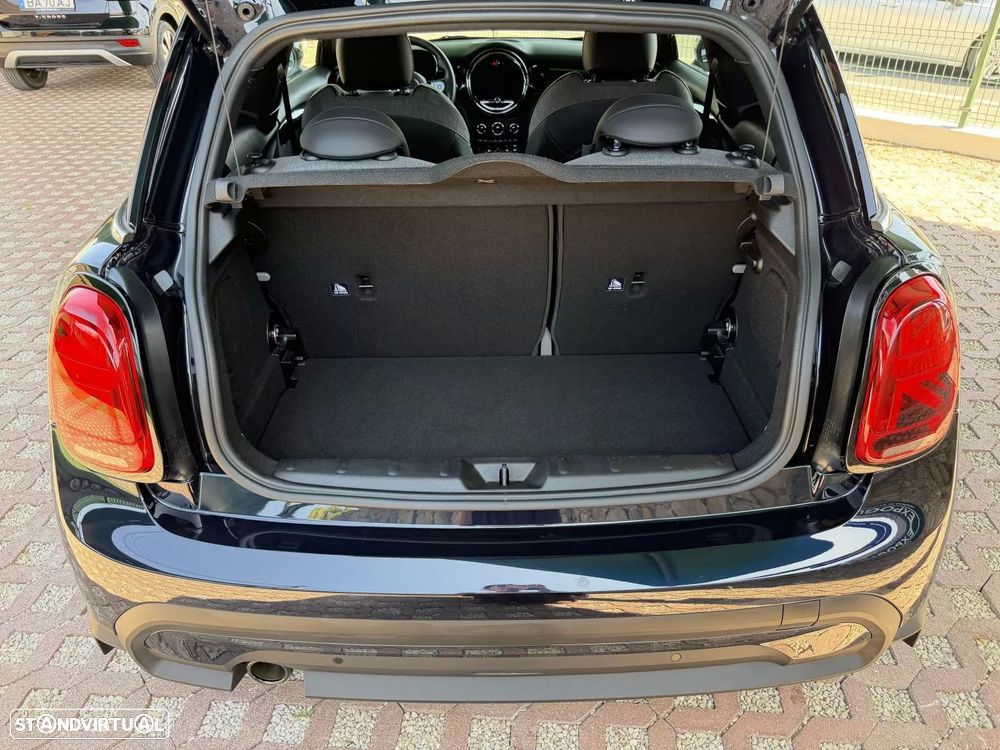 MINI 3 Portas Cooper Sport Edition Auto - 20