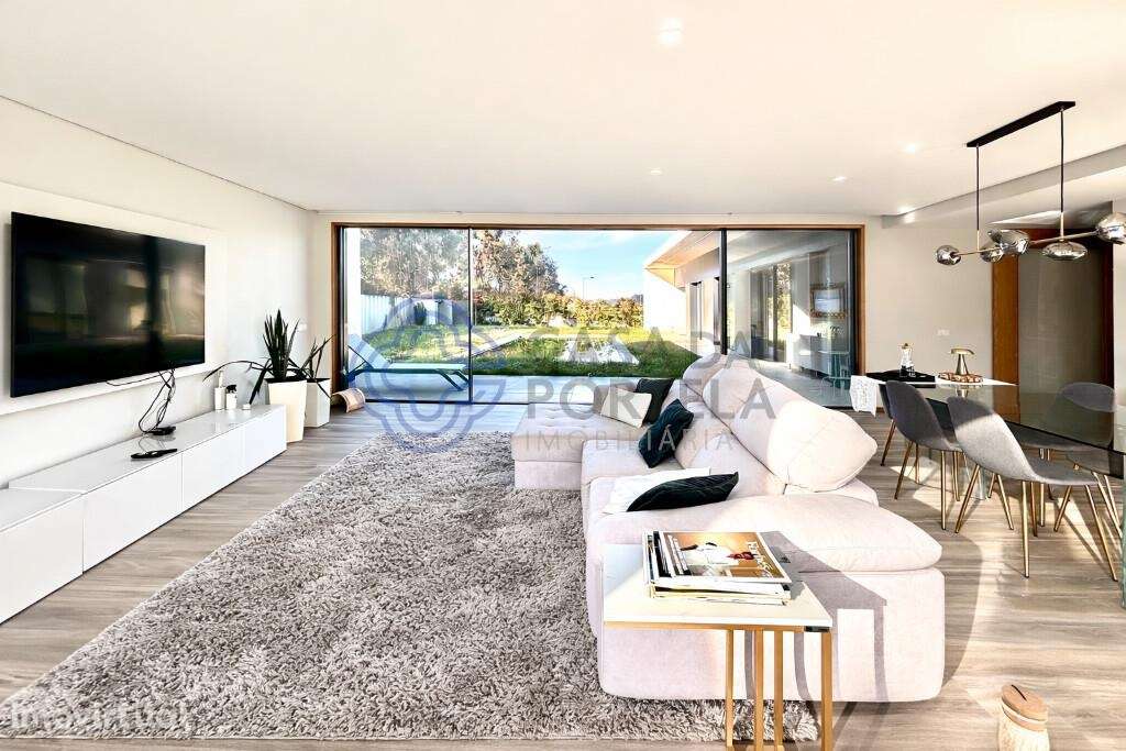 Moradia T3 + 1 de luxo c/ Piscina - Silva Escura - Maia - Grande imagem: 5/22