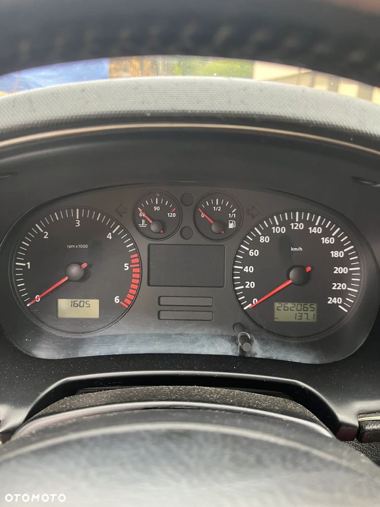 Seat Leon 1.9 TDI Signo - 10