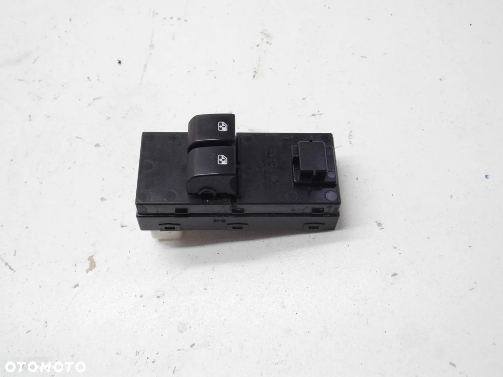 PANEL WŁĄCZNIK STEROWANIA SZYB 93570-1H020 KIA CEED I ORYGINAŁ EUROPA