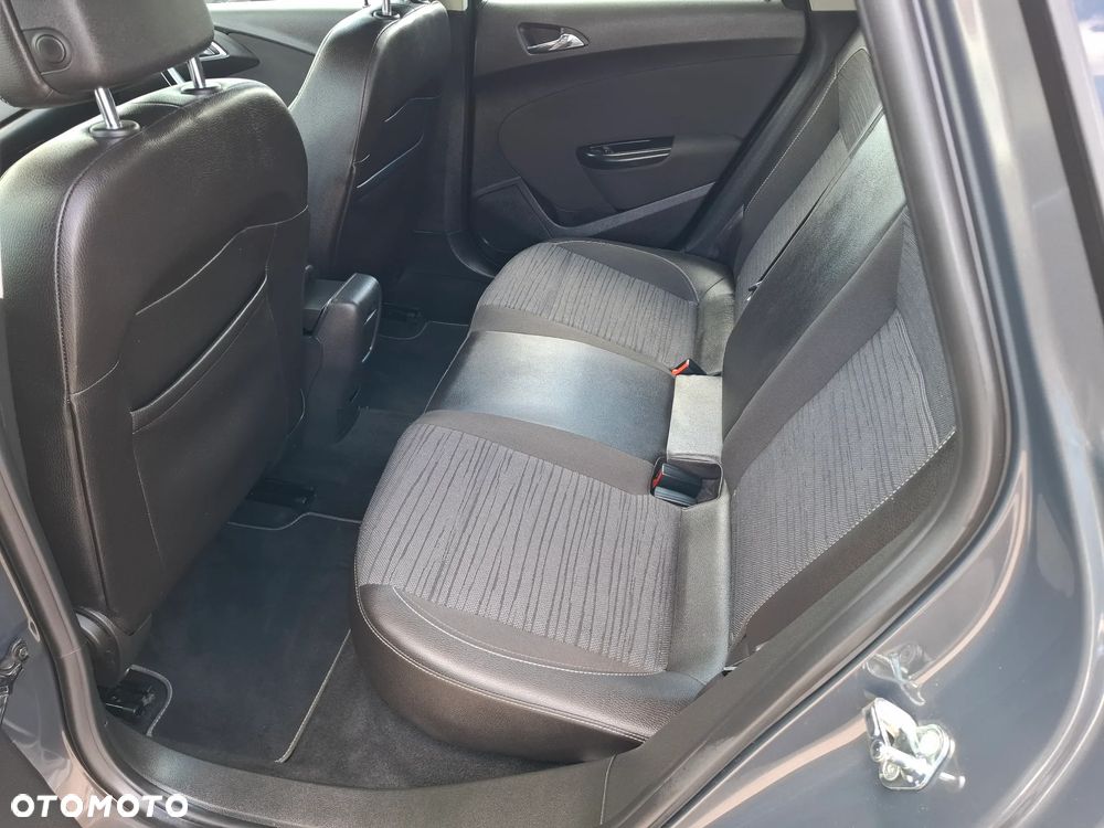 Opel Astra 1.6 Innovation 110 Jahre - 26