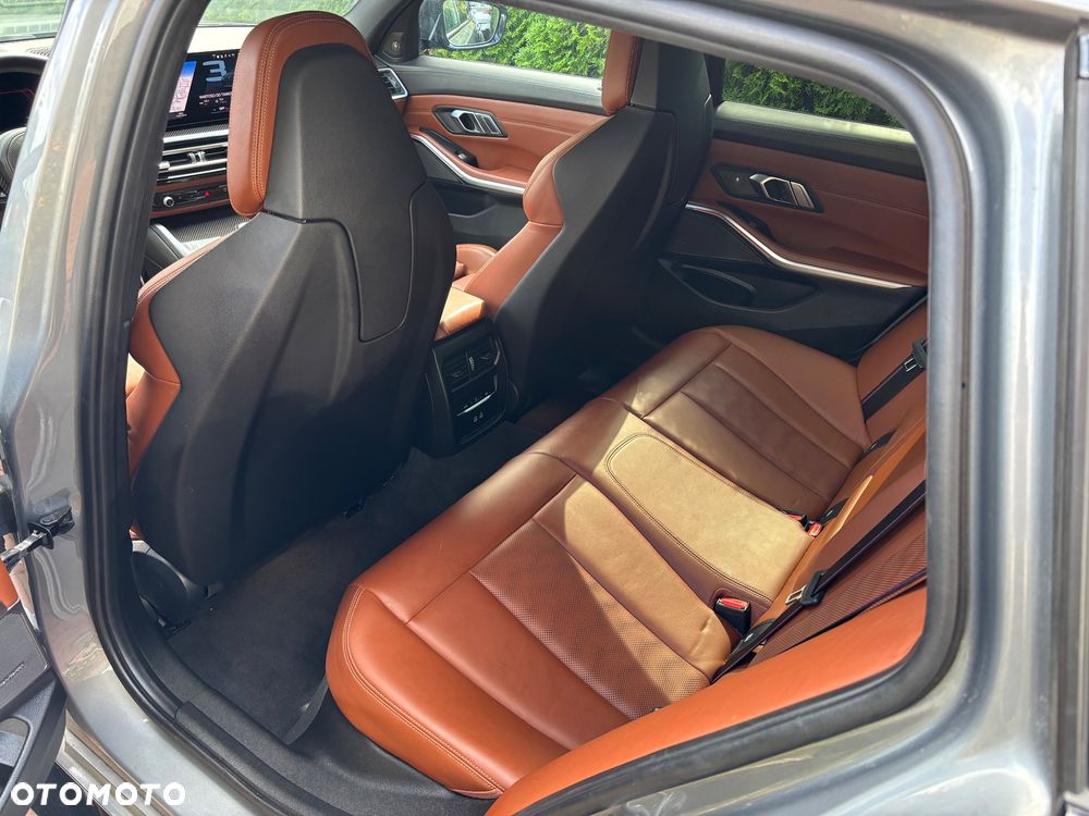 BMW M3 Competition M xDrive - 11
