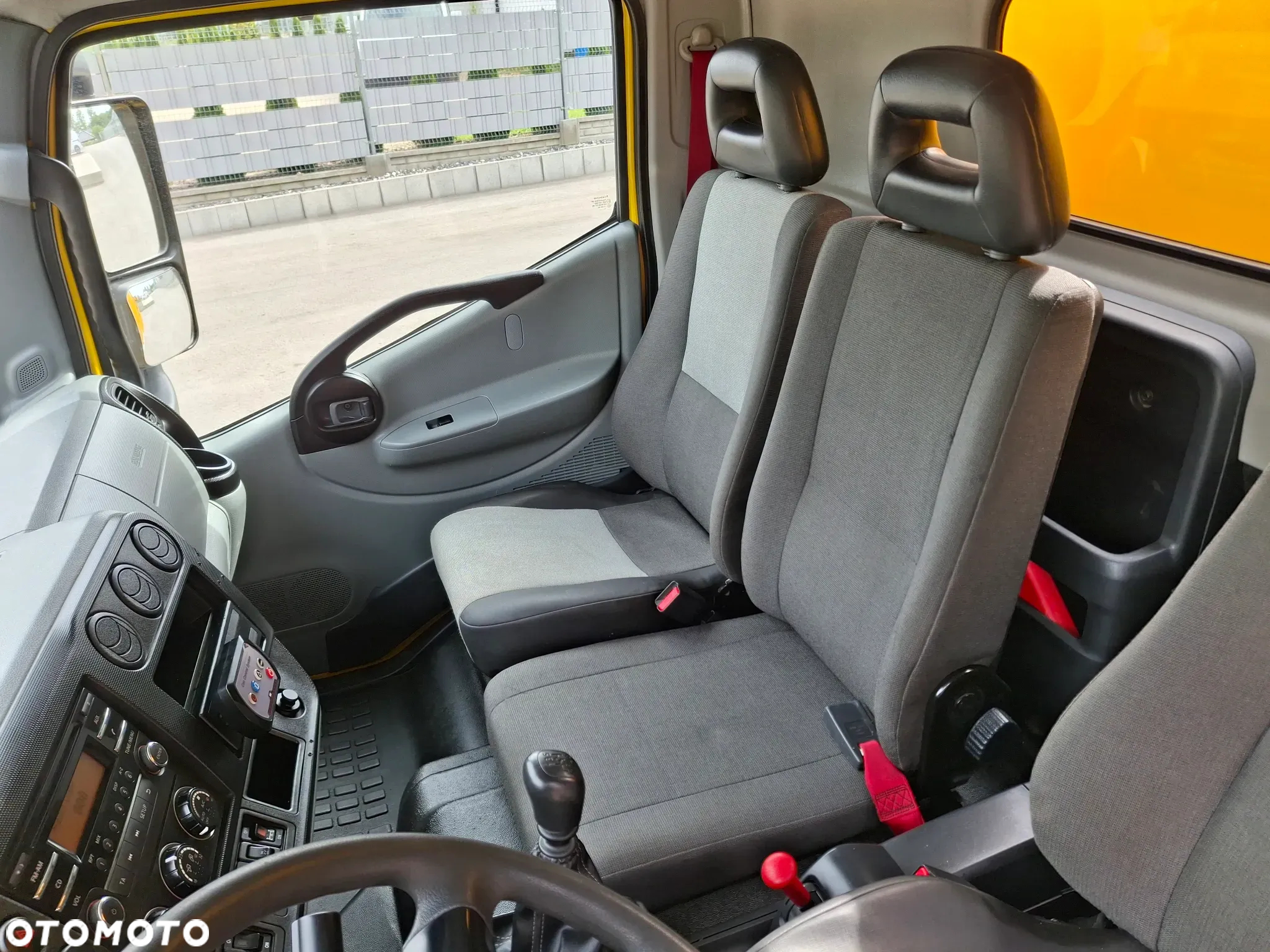 Renault D7.5 Wywrotka Kipper 3 Strony Hak Euro 6 2015r 3 Miejsca Skrzynia Dzielone Burty Bliźniak 7500 KG - 32