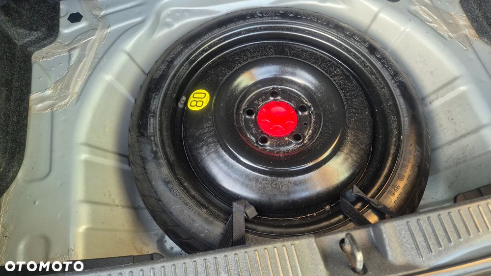 Toyota Auris 1.6 VVT-i Sol - 28