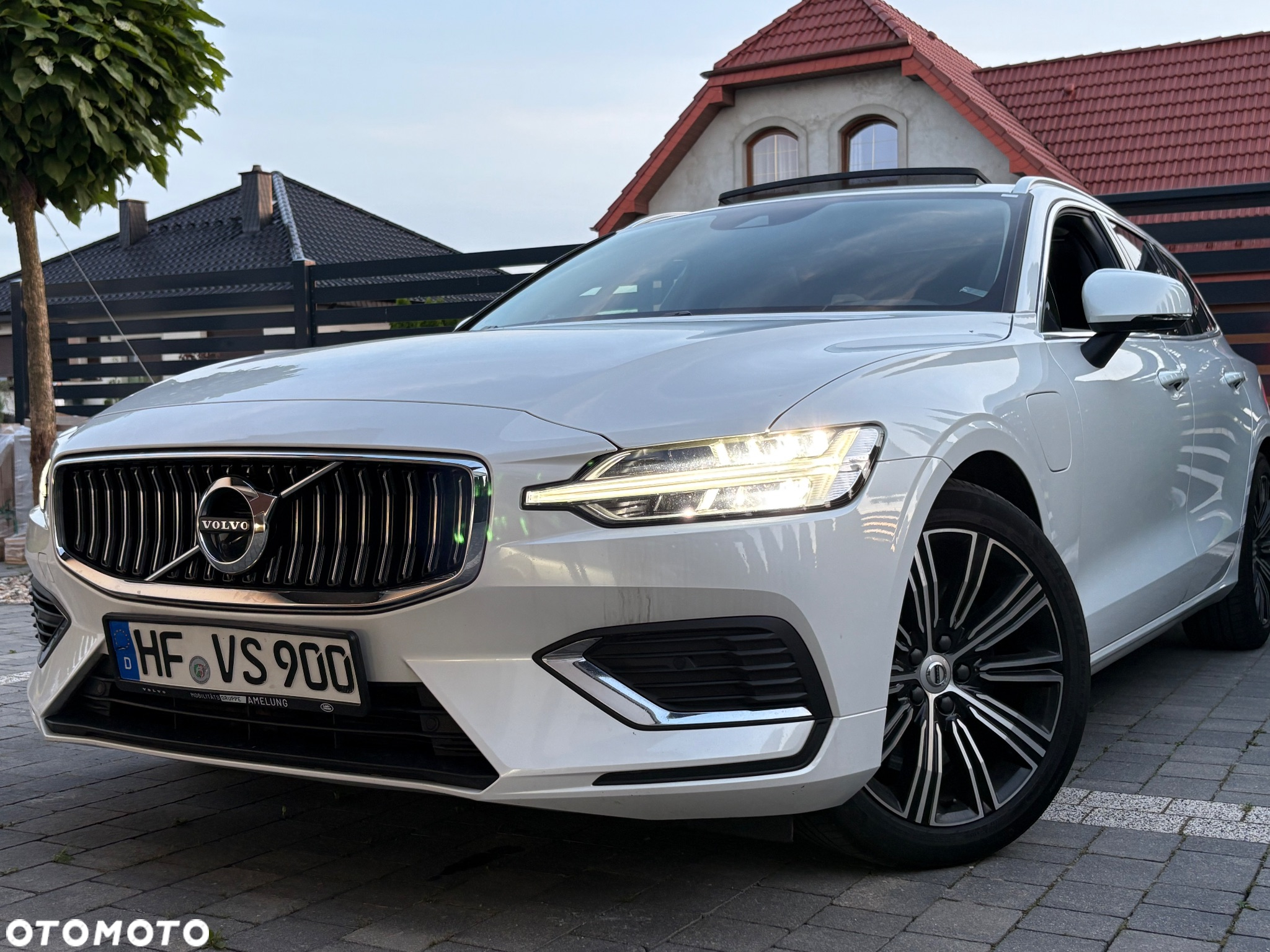 Volvo V60 T6 AWD Recharge Geartronic Inscription - 24