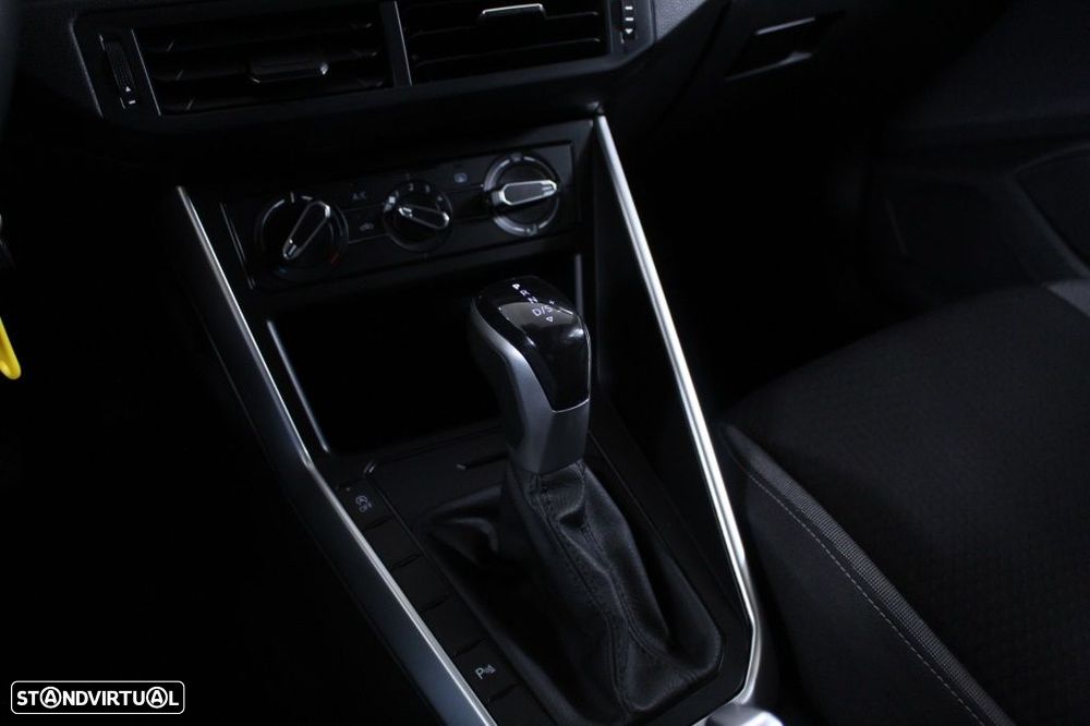 VW Polo 1.0 TSI Life DSG - 32