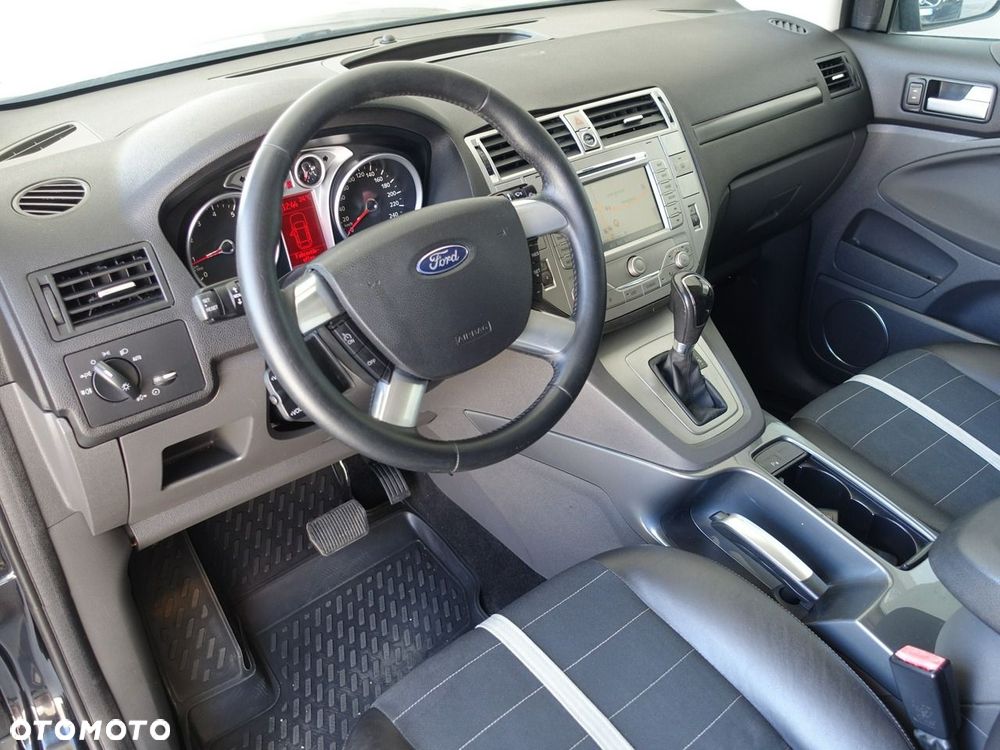 Ford Kuga 2.5 4x4 Titanium - 12