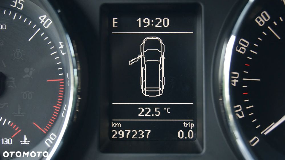 Skoda Superb 2.0 TDI Ambition - 20