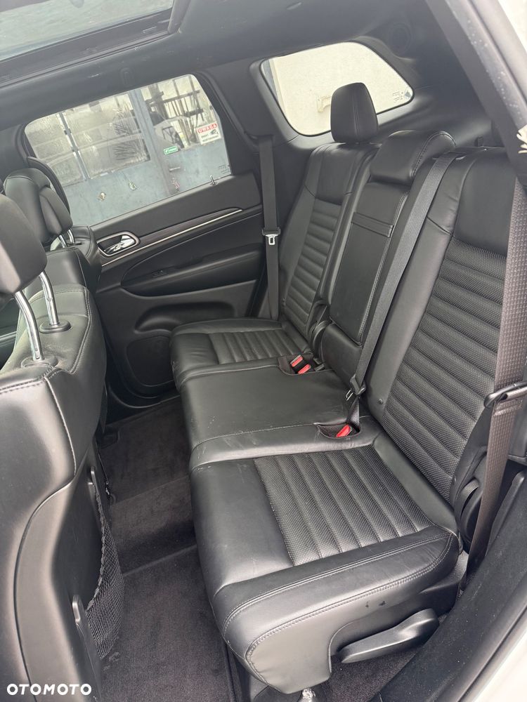 Jeep Grand Cherokee - 11