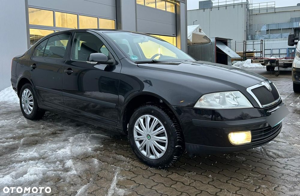 Skoda Octavia 2.0 FSI Ambiente - 11