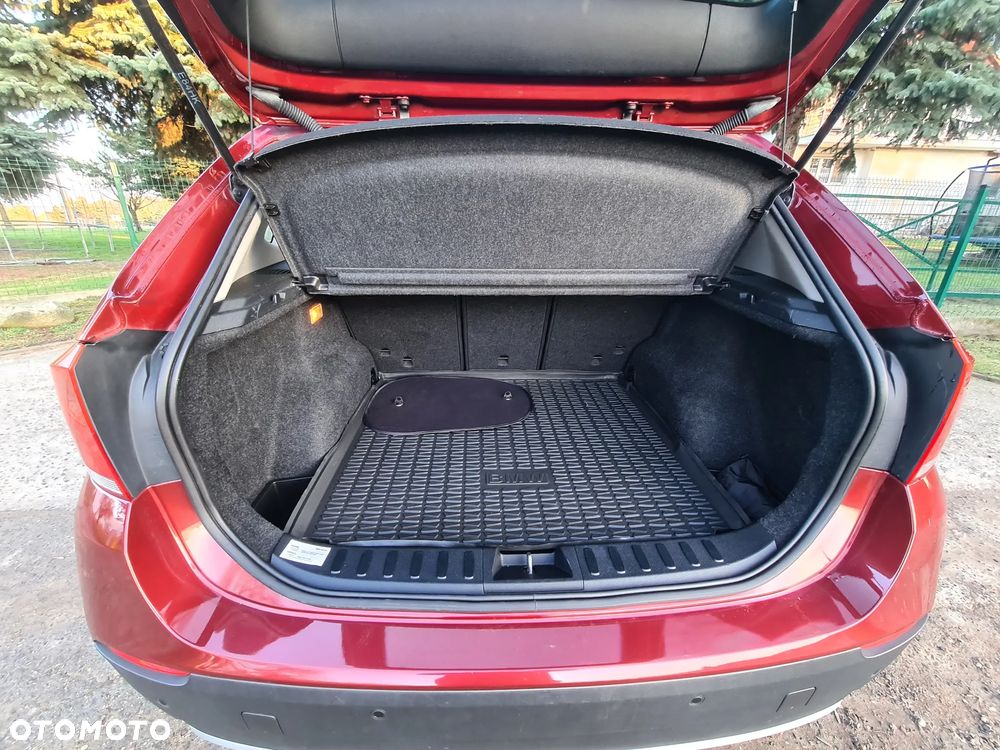 BMW X1 sDrive18i - 11