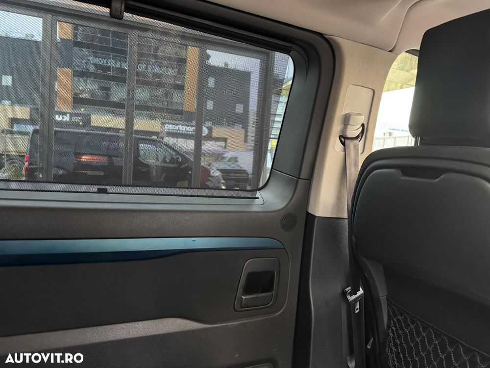 Peugeot Traveller L2H1 2.0 BlueHDI 150 S&S Navette - 22