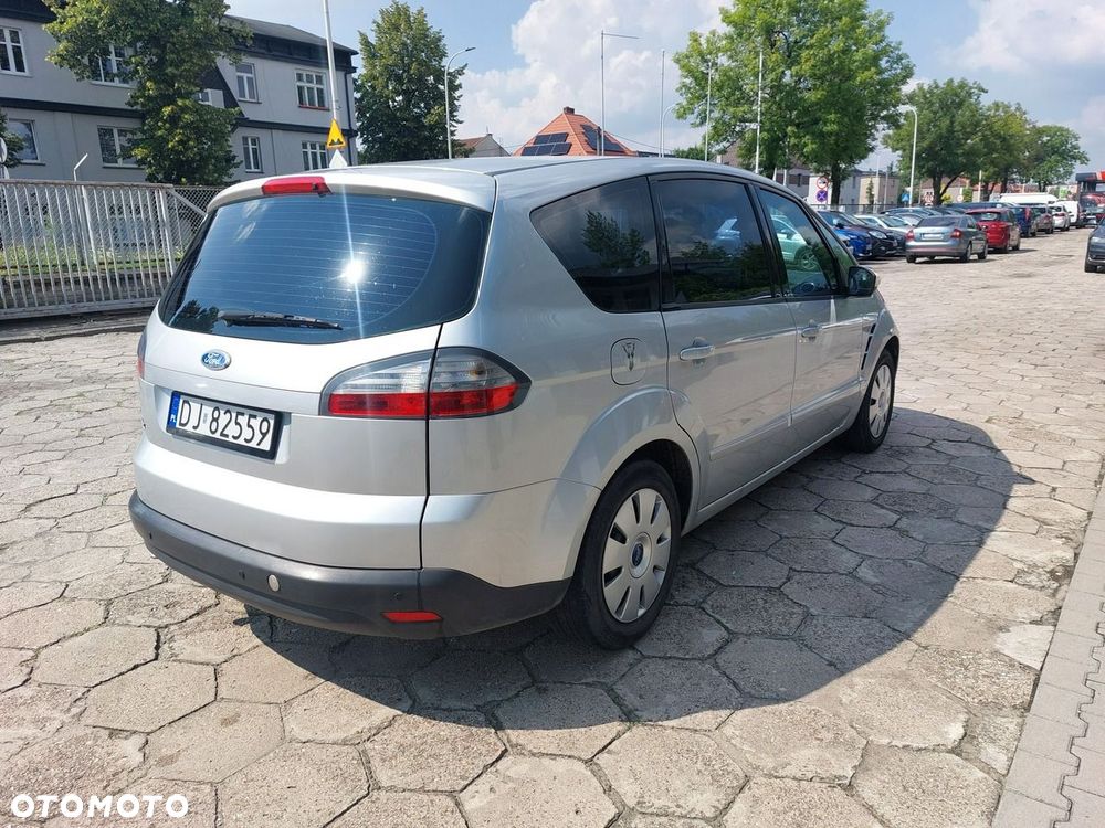 Ford S-Max - 8