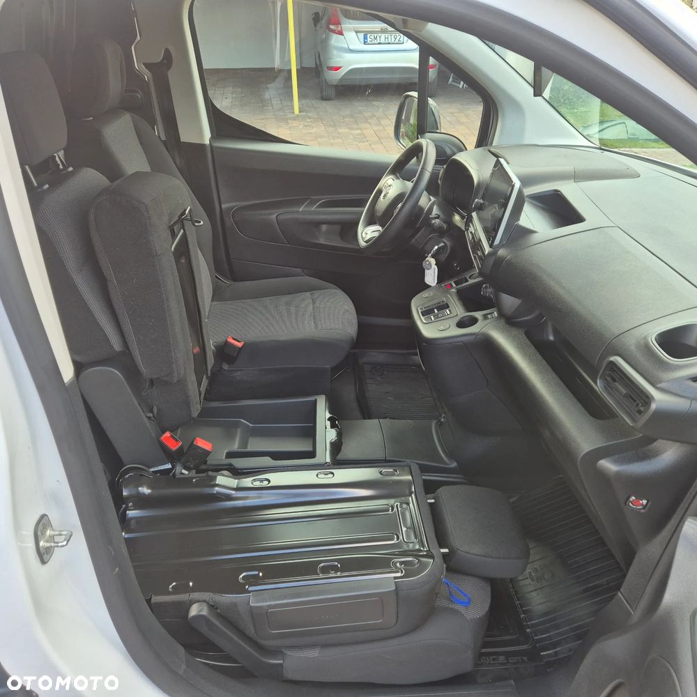Toyota Proace City - 13