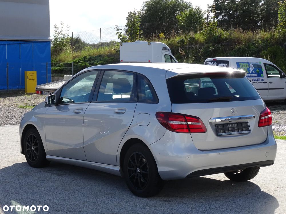 Mercedes-Benz Klasa B 180 (BlueEFFICIENCY) - 8