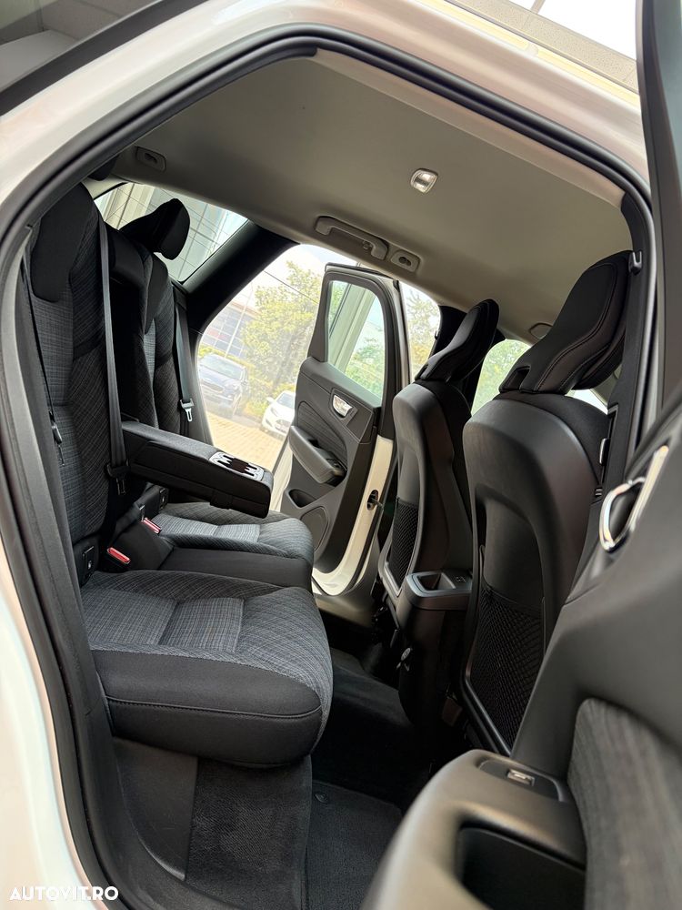 Volvo XC 60 B4 D AWD Core - 8