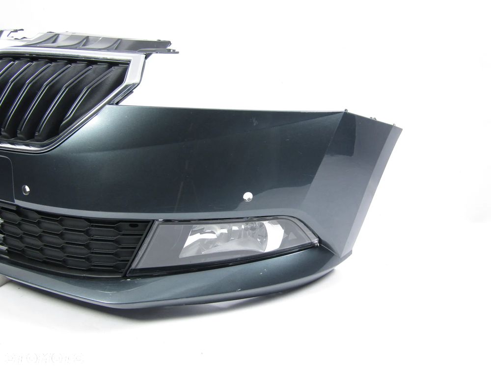 Zderzak przedni Skoda Fabia 6V 18 - 21 Pdc-4 Lakier LF7Y - 13