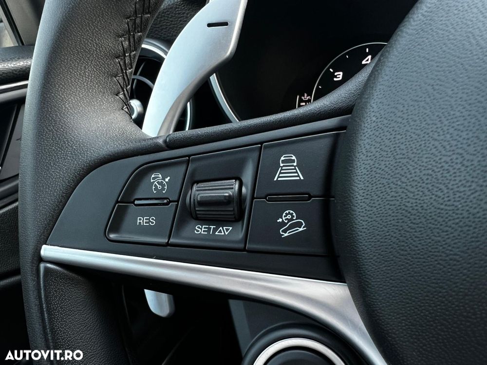 Alfa Romeo Stelvio - 20
