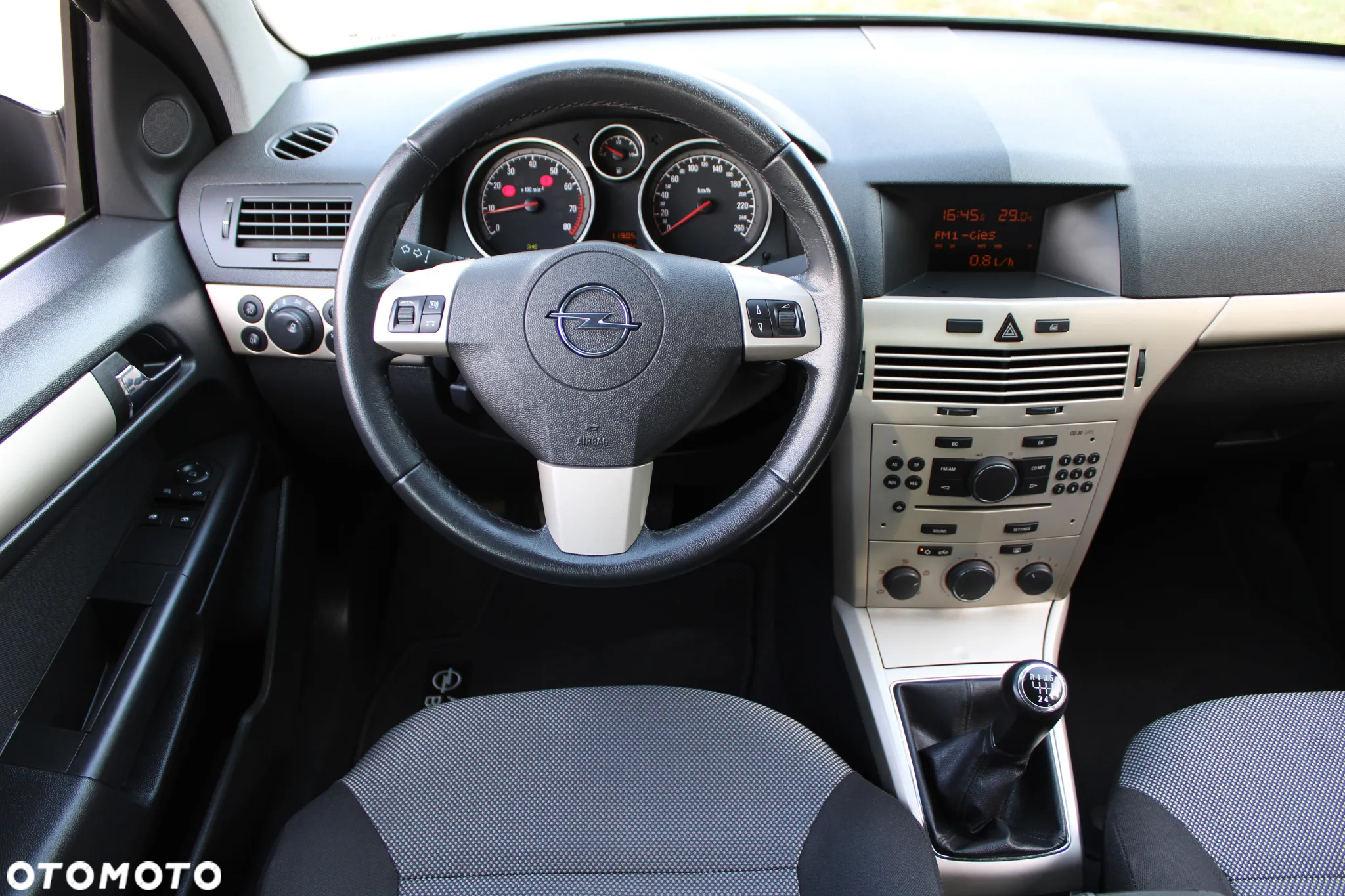 Opel Astra - 17