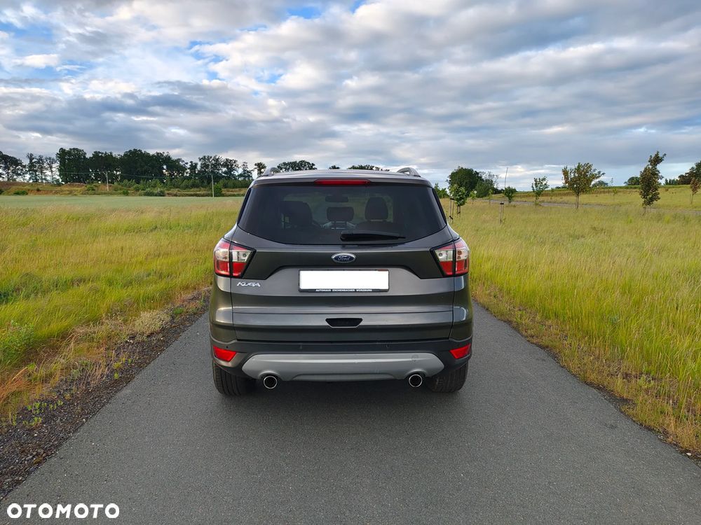Ford Kuga 2.0 TDCi 4x4 Titanium - 10