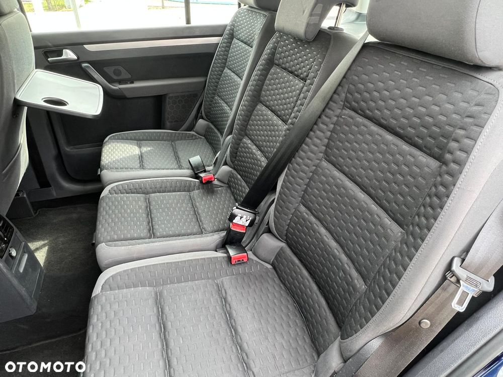 Volkswagen Touran 1.9 TDI DPF BlueMot Highline - 21