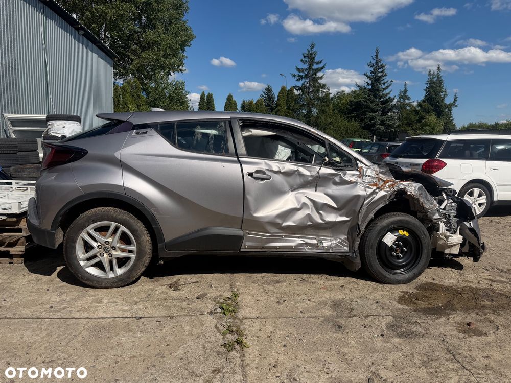 Toyota C-HR - 10