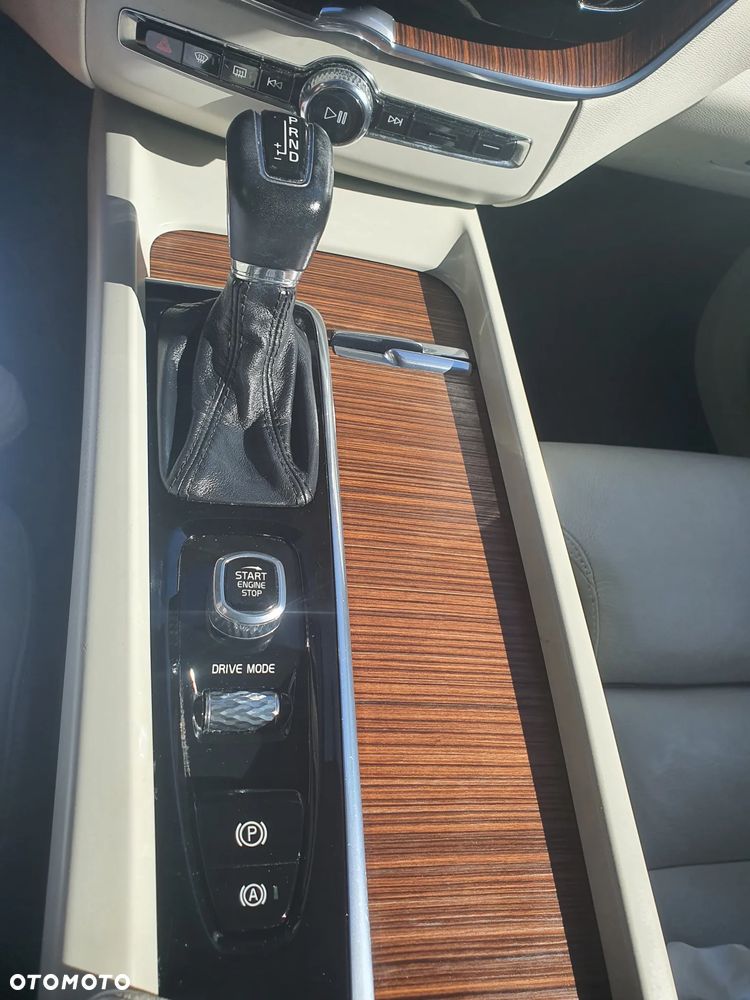 Volvo XC 60 T6 AWD Geartronic Inscription - 12