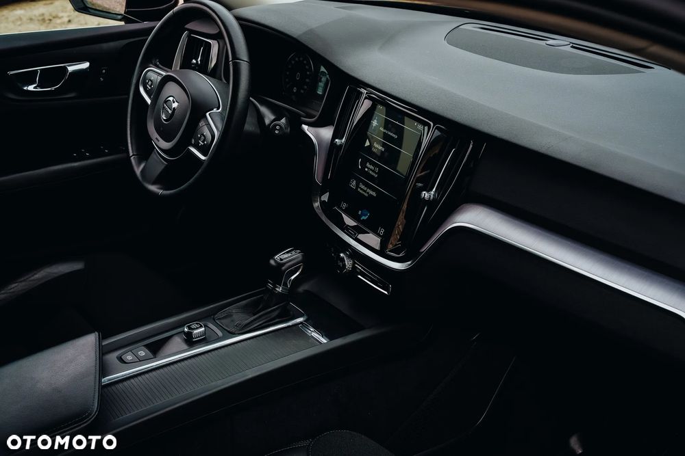 Volvo V60 D3 Momentum - 9